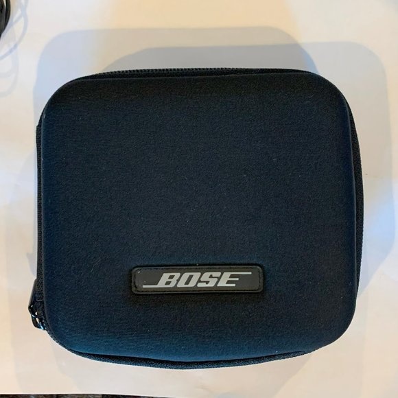 Bose On-Ear Tri-Port Wired Headphones with case - Picture 5 of 6